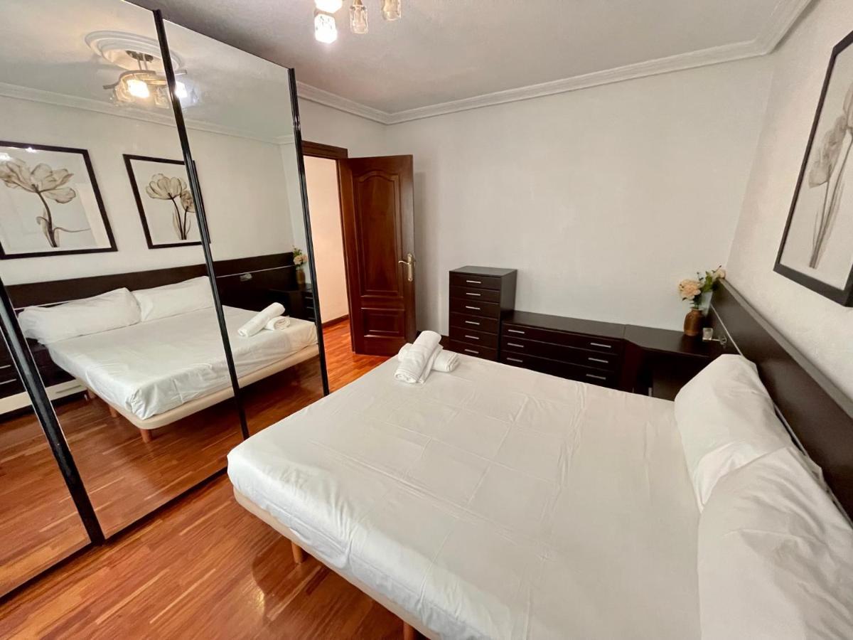 Reyes De Espana / Free Parking & Wi Fi Apartamento